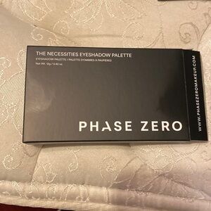 Phase Zero the necessities eyeshadow palette